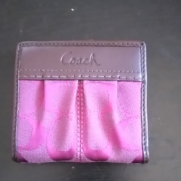 Coach handbag and matching small wallet - Picture 6 of 8